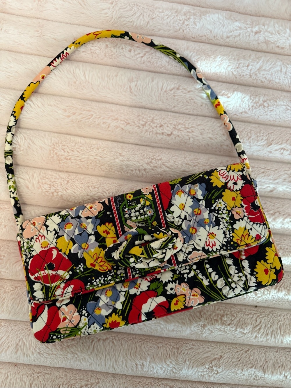 Vera Bradley Knot Just a Clutch Poppy Fields Bag - Picture 2 of 4